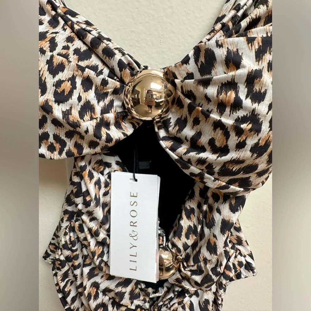 NWT Lily & Rose Verona One Piece Leo Swimsuit